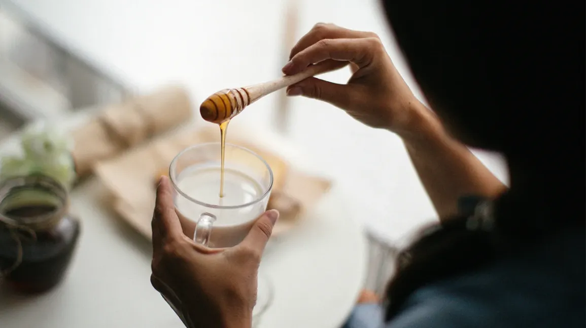 1 Cup of This Bedtime Mix is How I Trimmed My Waistline